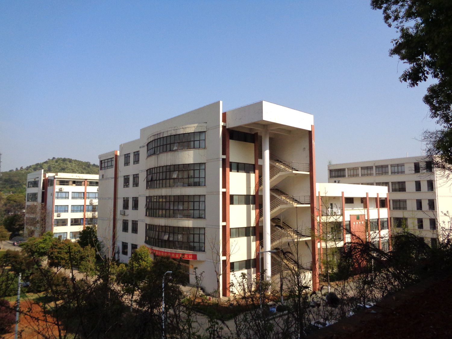 湖北理工学院