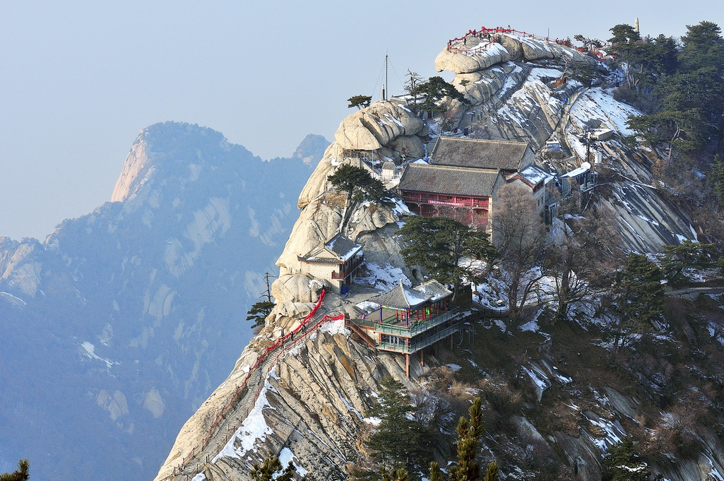 险峻奇秀"华山"