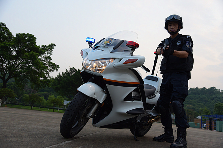 【特警雄风摄影图片】人像摄影