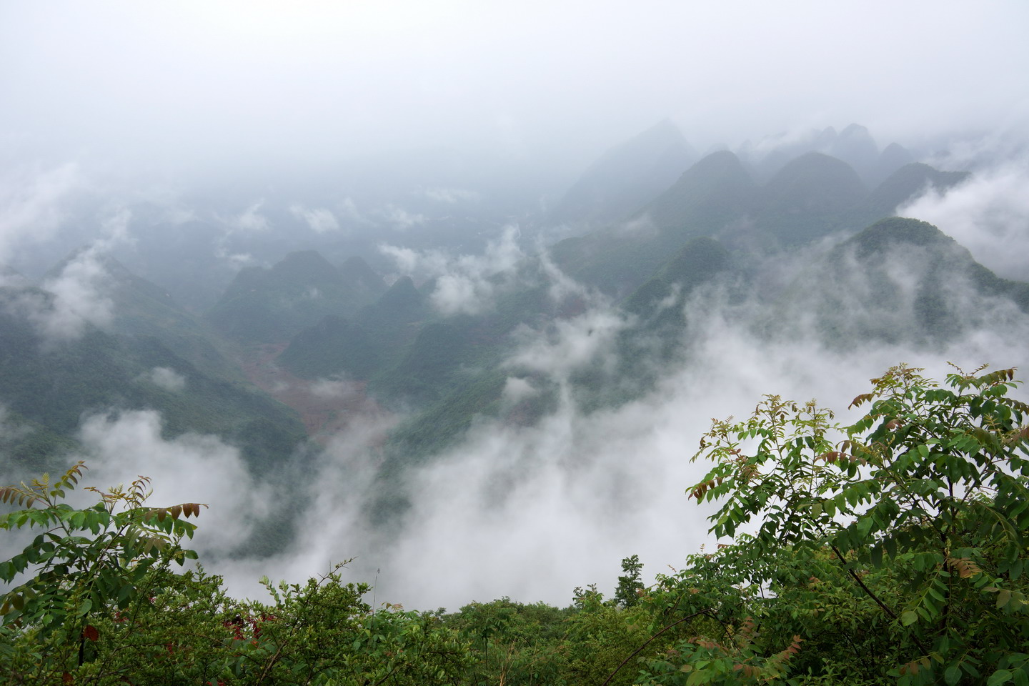 【大山深处 烟雨迷蒙摄影图片】云南罗平风光摄影_玉