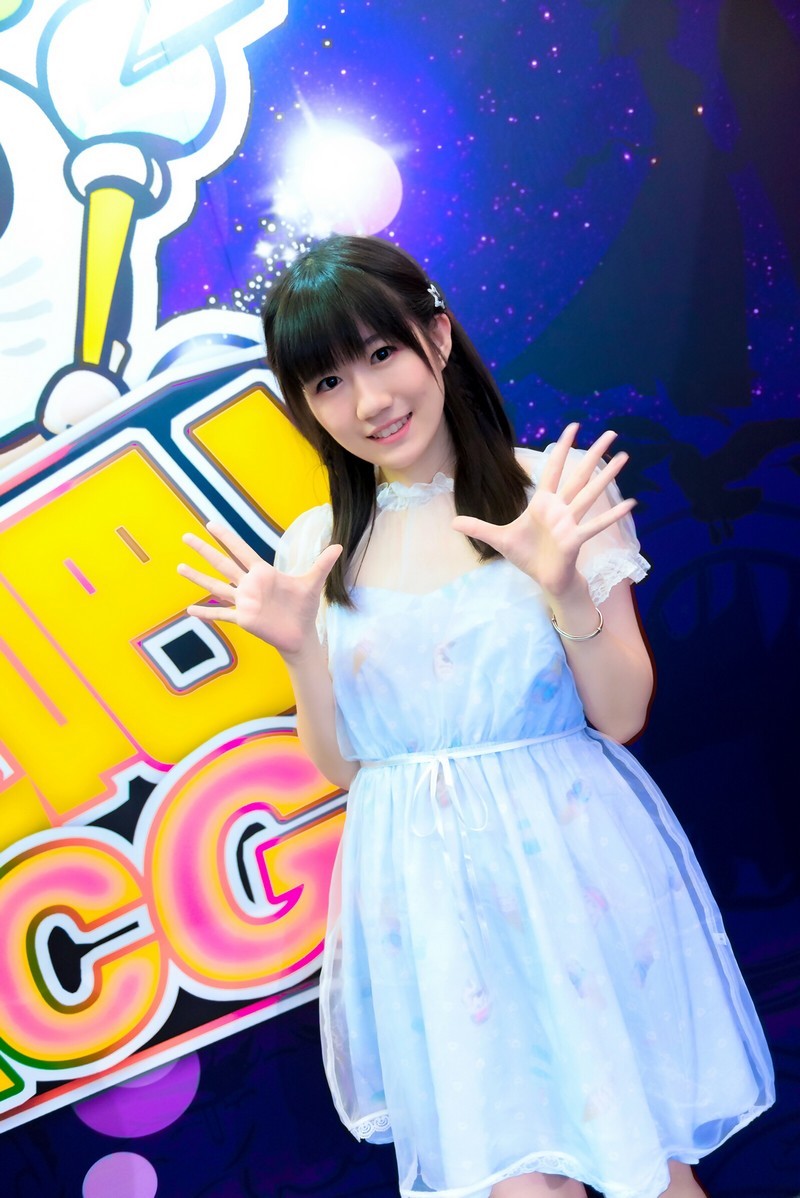 b站舞蹈系元气美少女苒潇予-小蓝