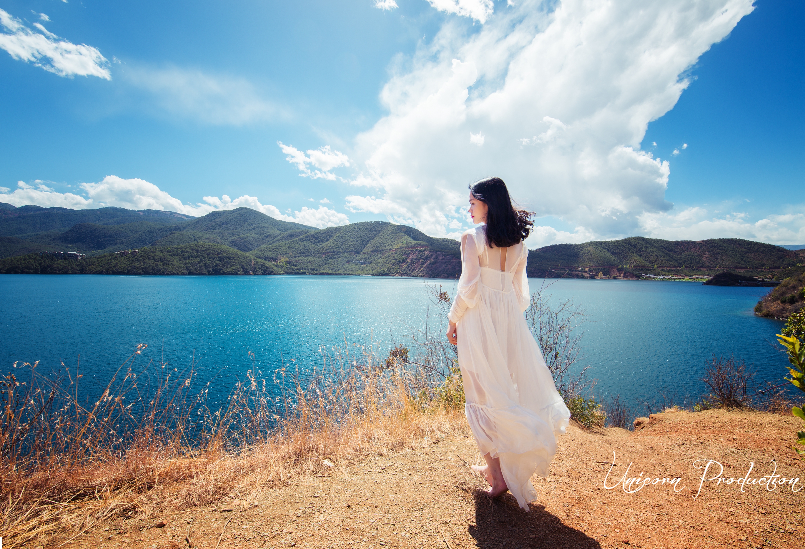 【等你,也在等最美的自己摄影图片】泸沽湖人像摄影