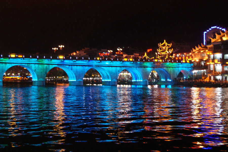 舞阳河夜景