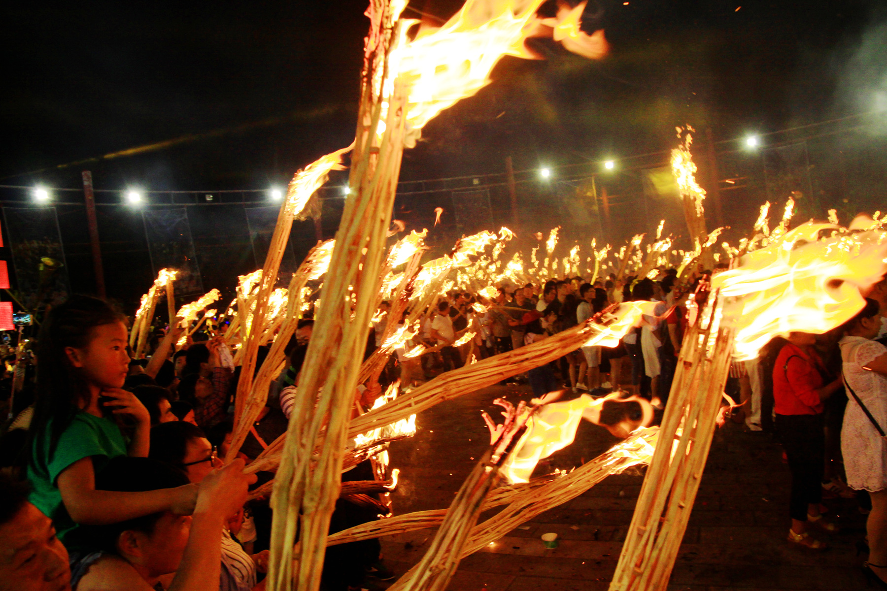 世界遗产地云南石林欢庆彝族“火把节”