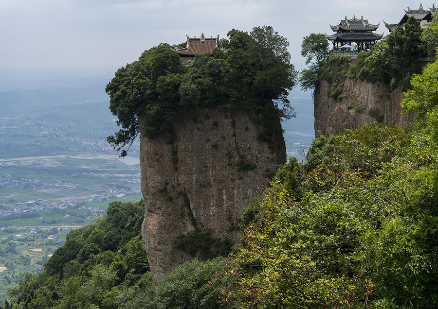 江油窦团山