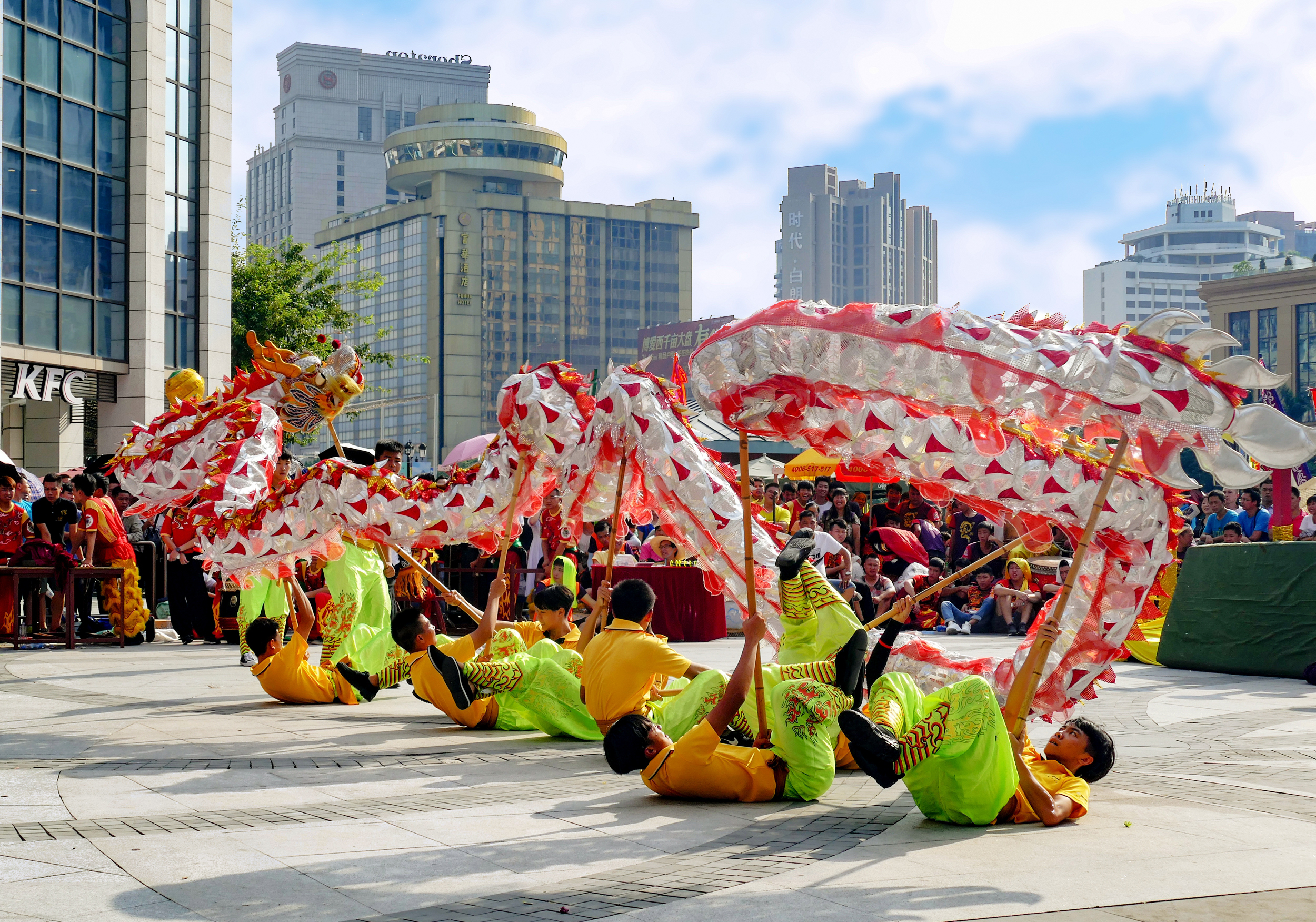 龙舞吉祥