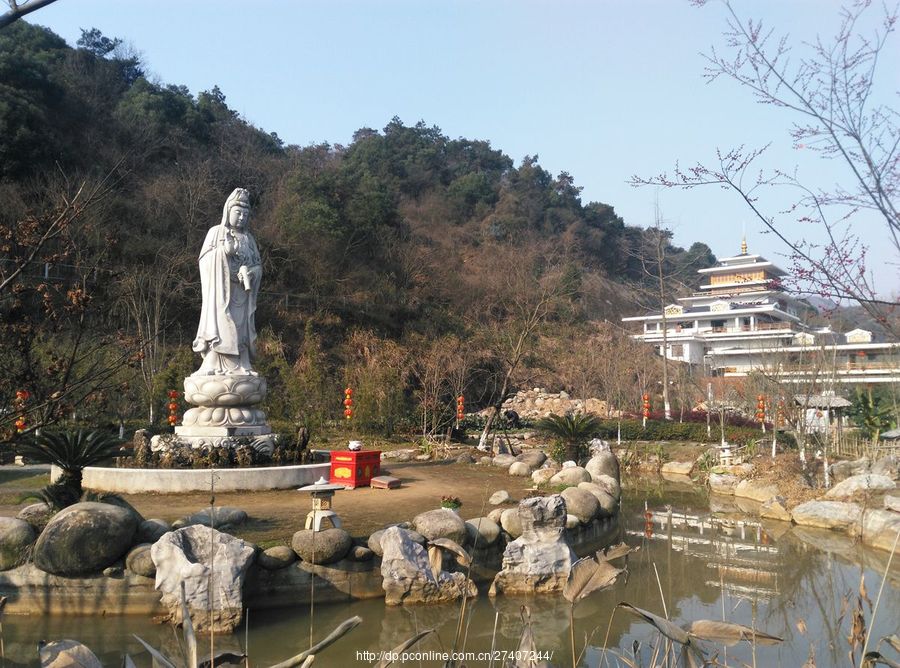 查看大图 手机看图 作品简介 湖北省黄石市东方山药师如来道场"慈光