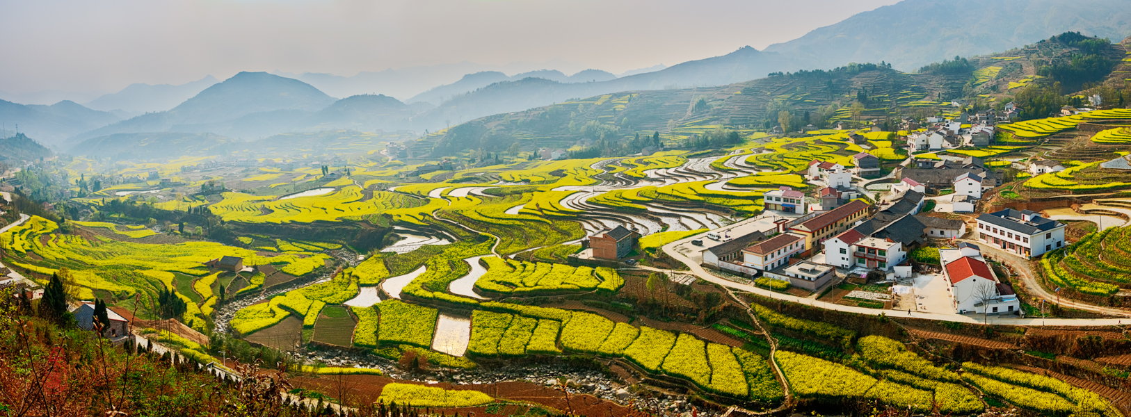 陕南花季(全景接片)