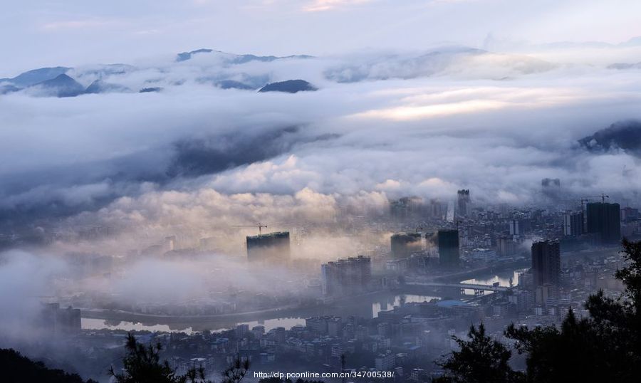 云雾山城