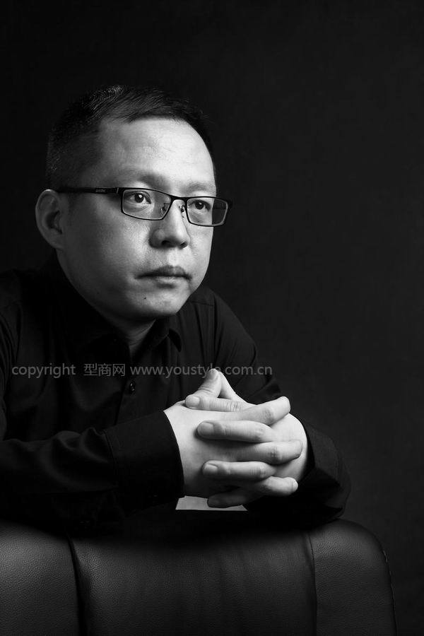 【专业管理咨询的肖像形象照摄影图片】人像摄影_型商
