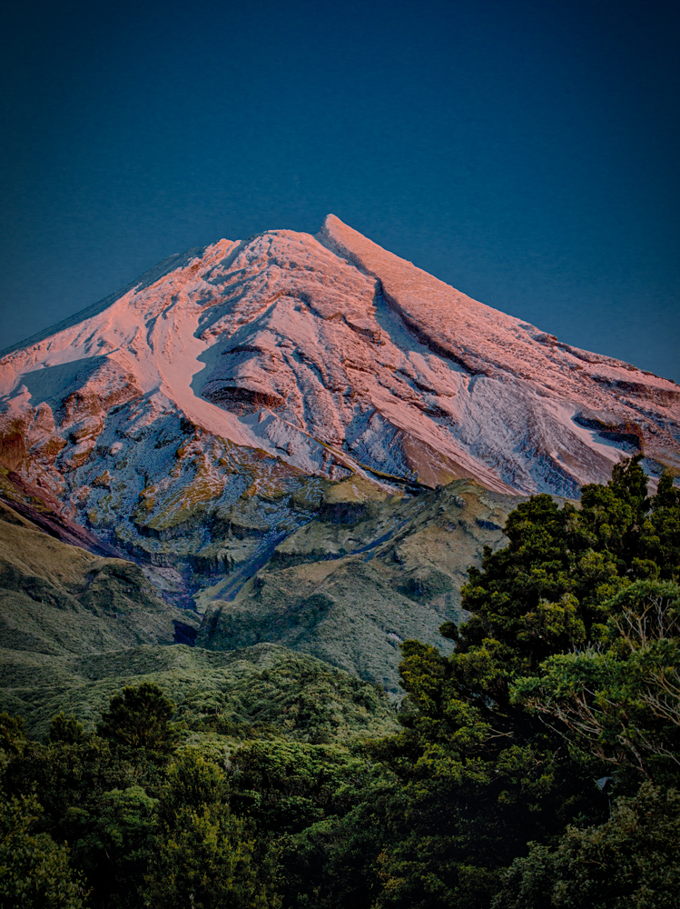 日照金山