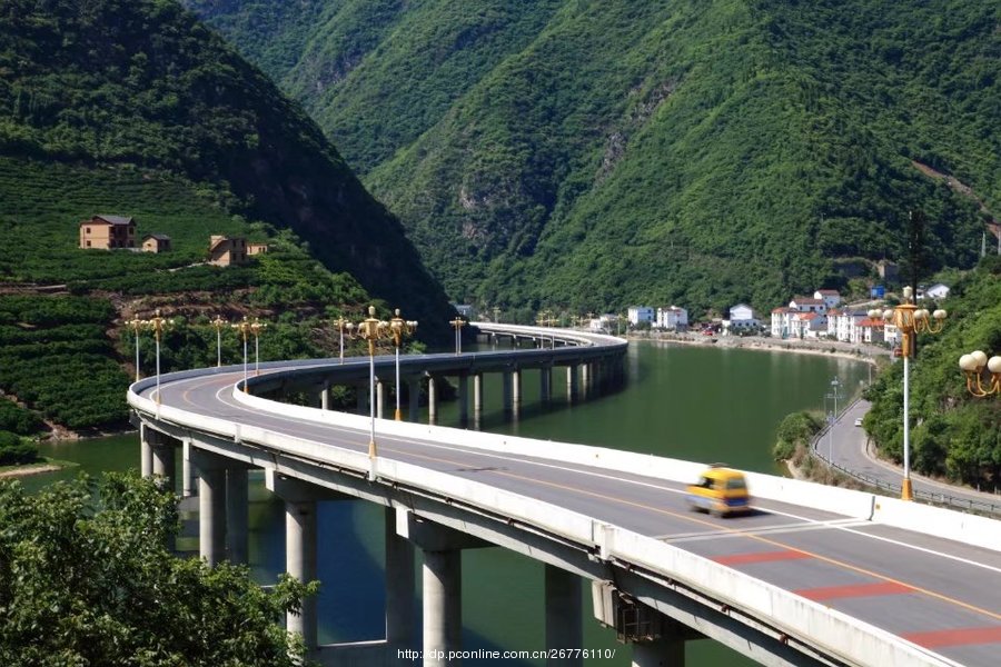 兴山中国最美水上公路