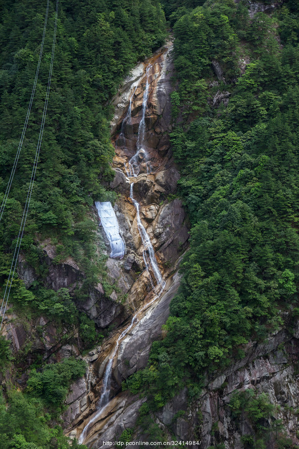 明月山