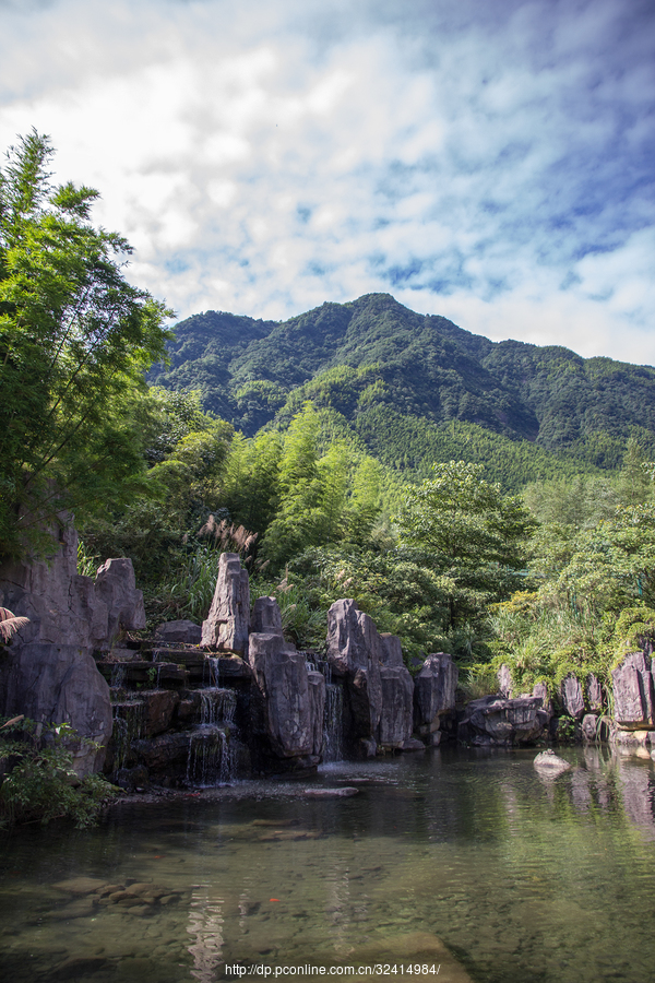 明月山