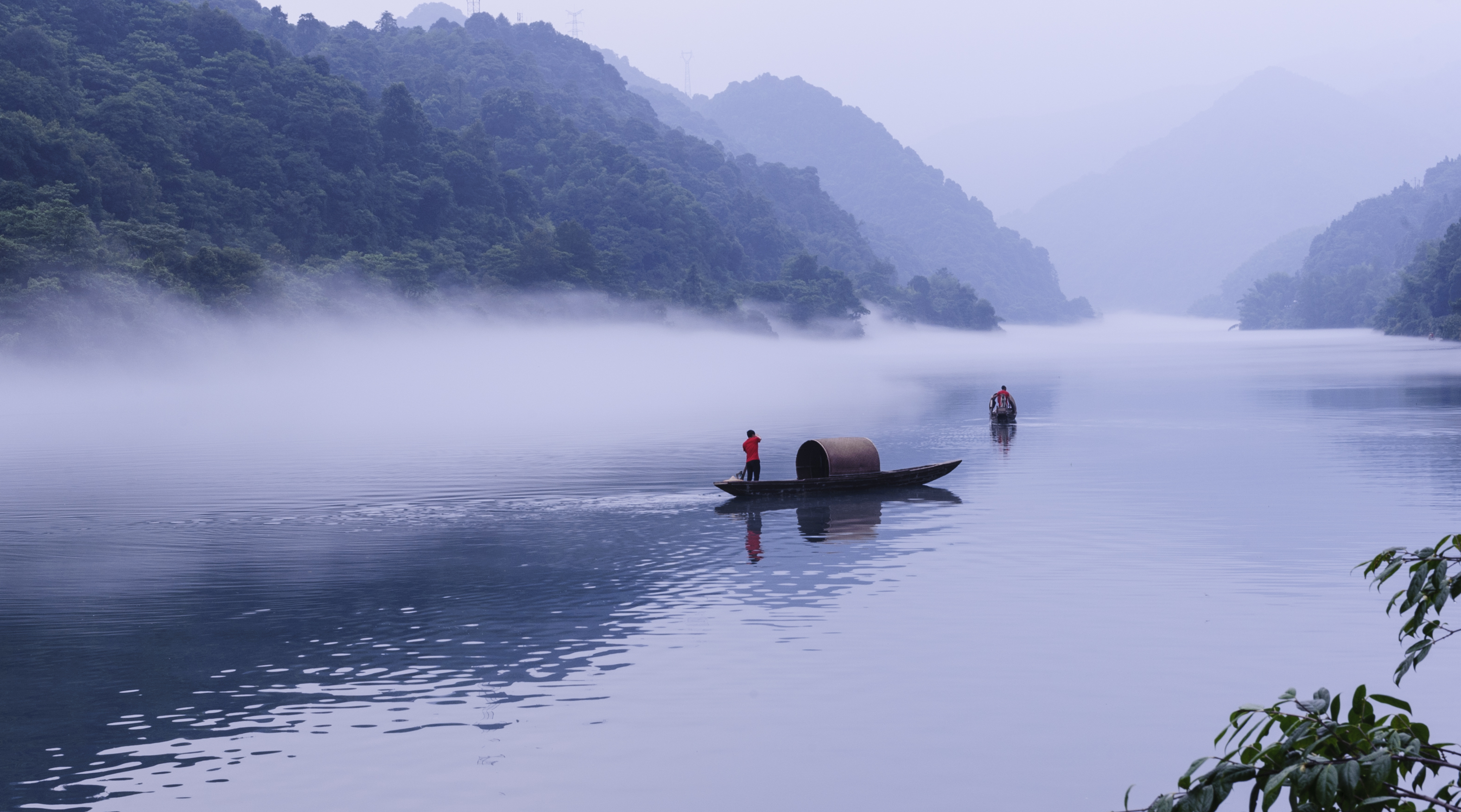 轻舟已过万重山