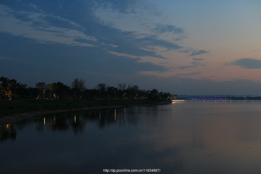 荣成樱花湖体育公园夜景
