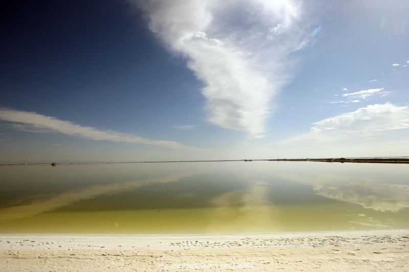 【中国最大的盐湖-察尔汗盐湖摄影图片】风光