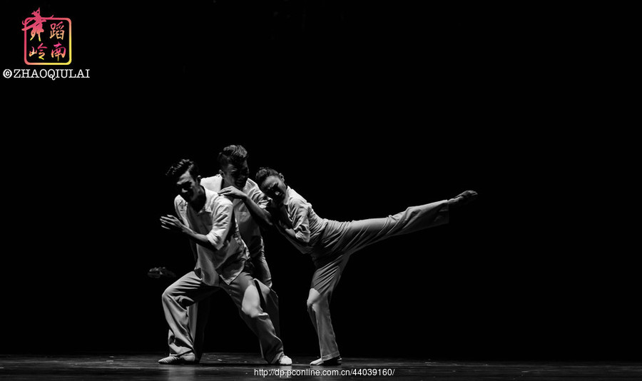 广州歌舞剧院岭南舞蹈作品专场——《跃动的大地》三人舞《陪伴》