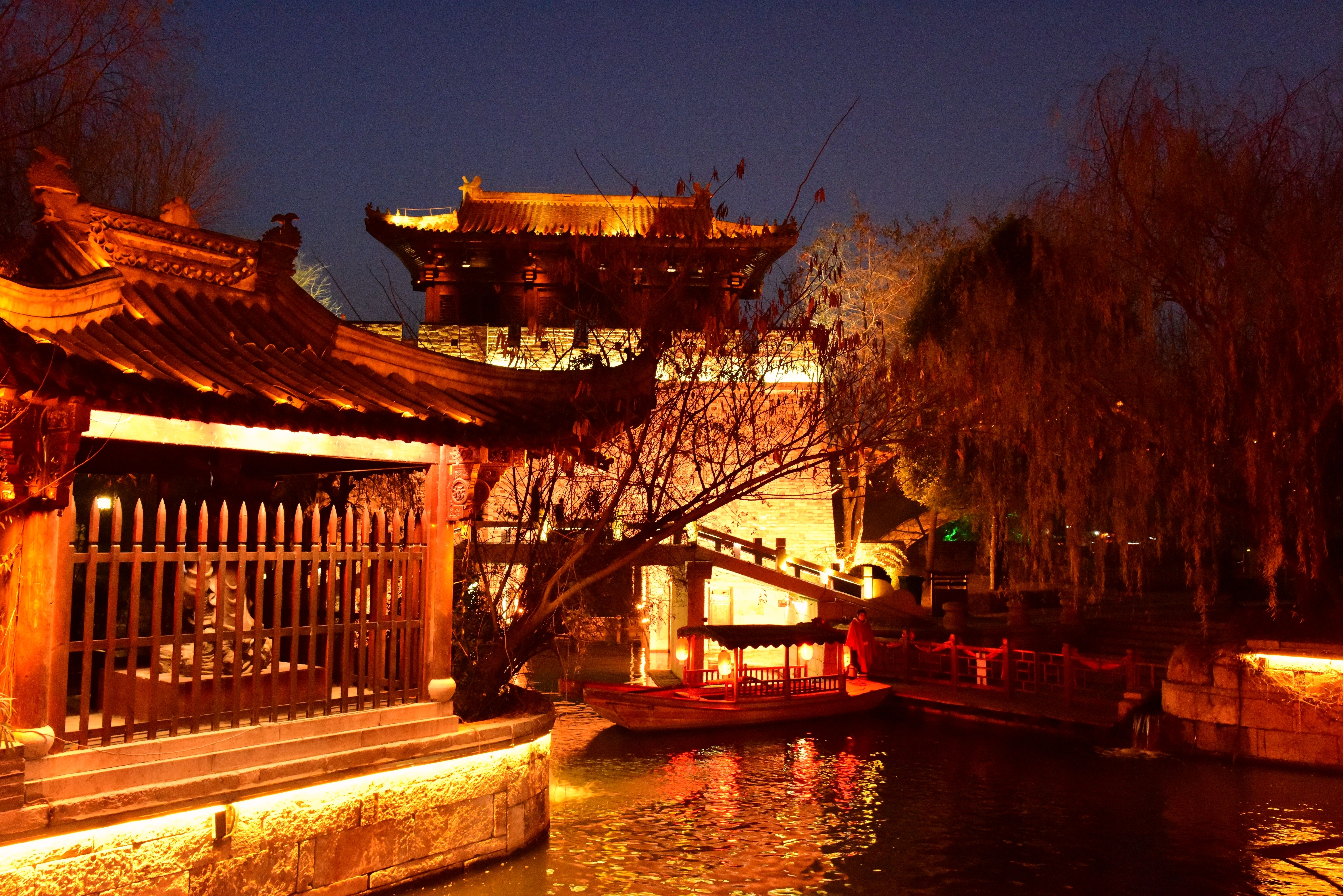 台儿庄夜景
