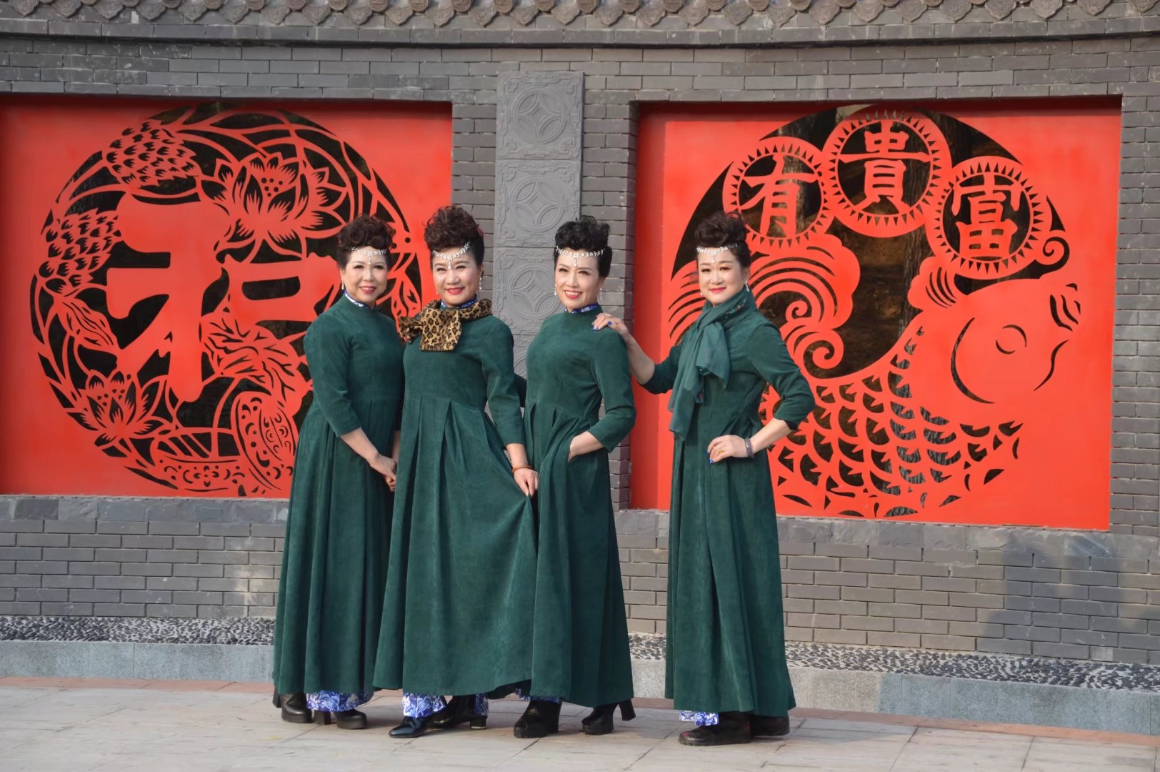 2016北京时装周首届50+中老年时尚专场举行