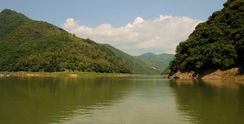深山湖泊:山仔水库