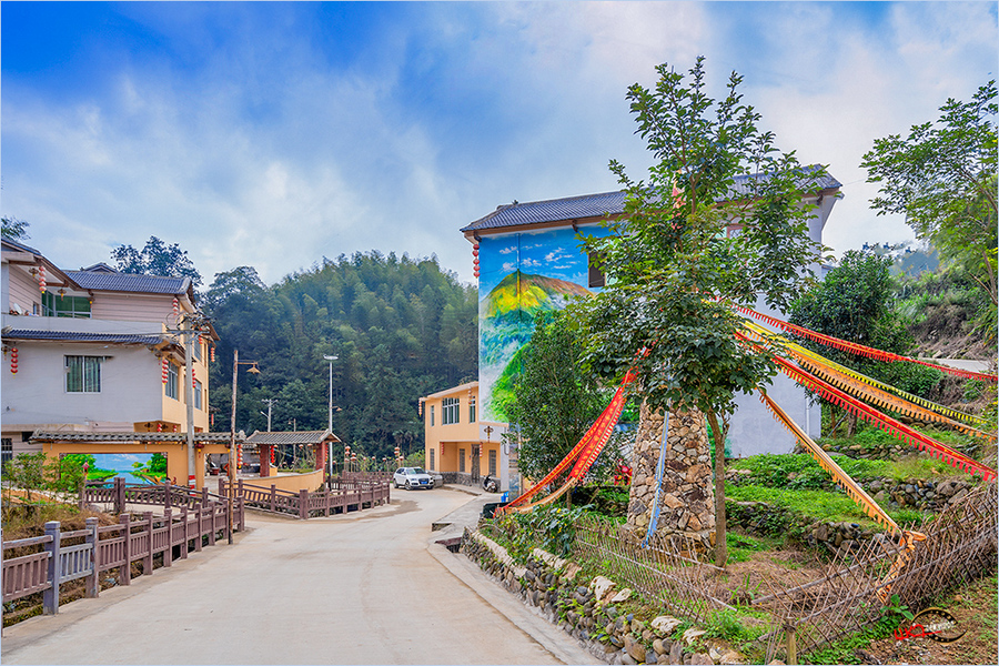 风情畲寨:福建华安坪水村 (共p)