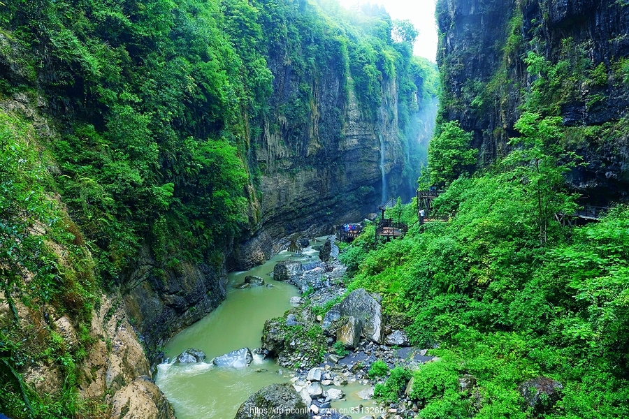 云龙地缝 ~ ( 恩施 )