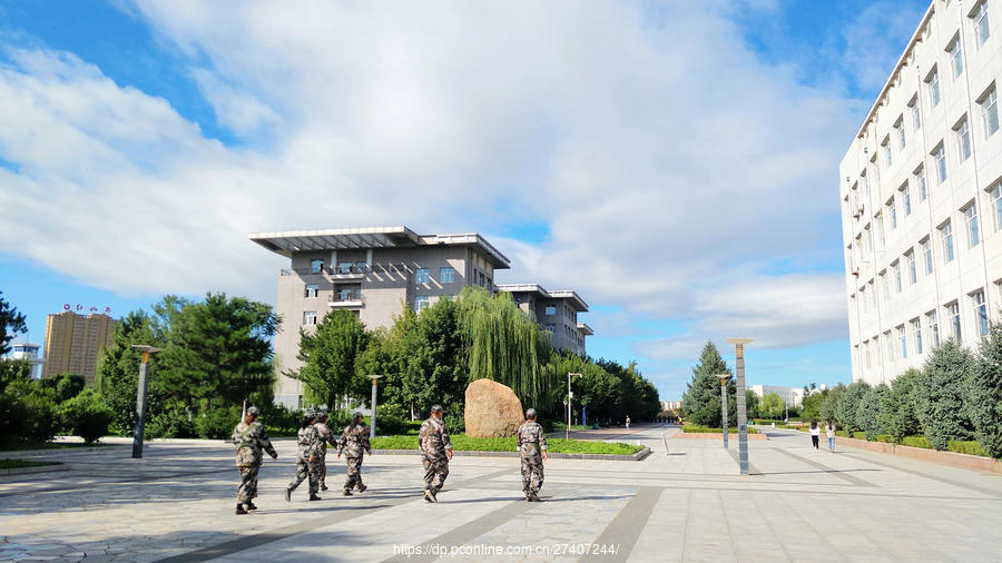 参观赤峰学院 (共p)