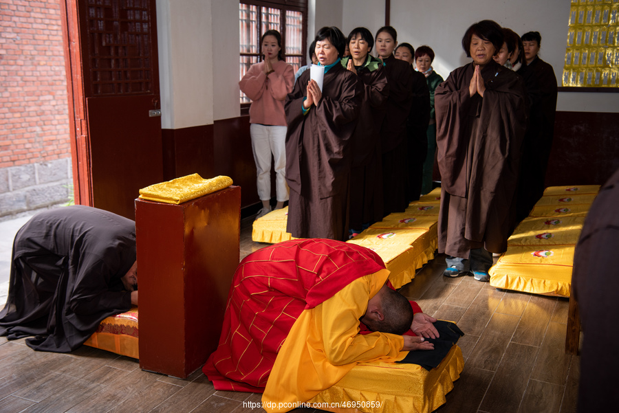 佛缘之石佛寺宗法法师出家剃度现场