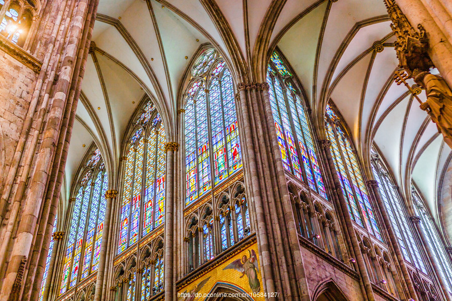 【德国科隆大教堂,独一无二的窗户玻璃摄影图