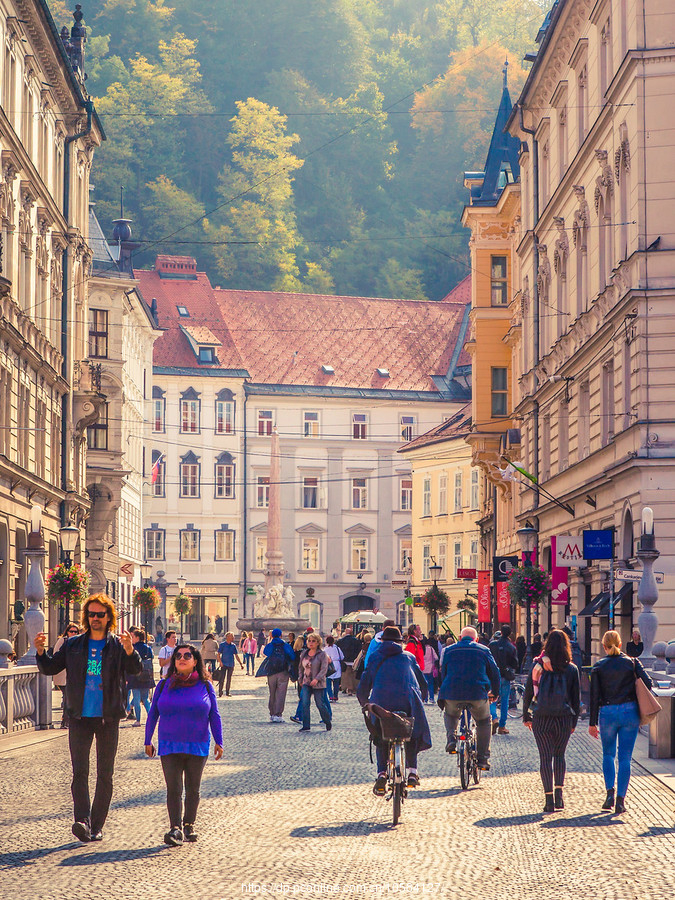 斯洛文尼亚首都卢布尔雅那(Ljubljana)，小街文化