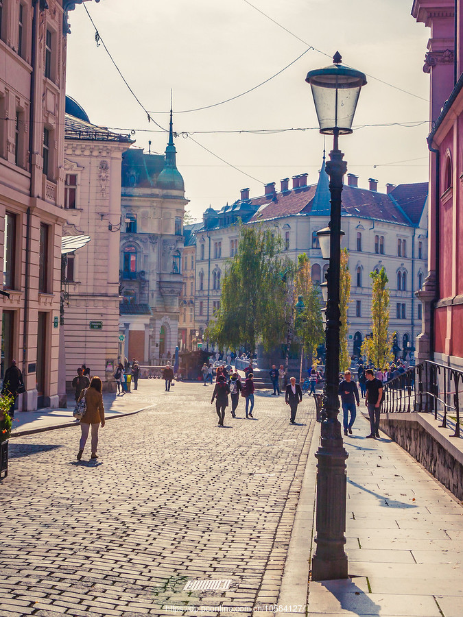 斯洛文尼亚首都卢布尔雅那(Ljubljana)，小街文化