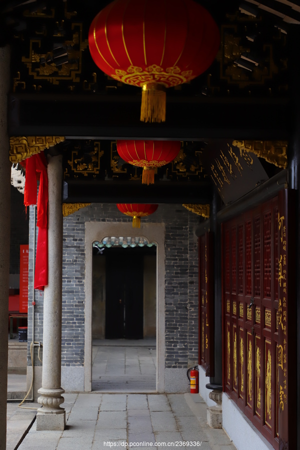 龙塘何氏宗祠 北帝庙 (共 63 p)