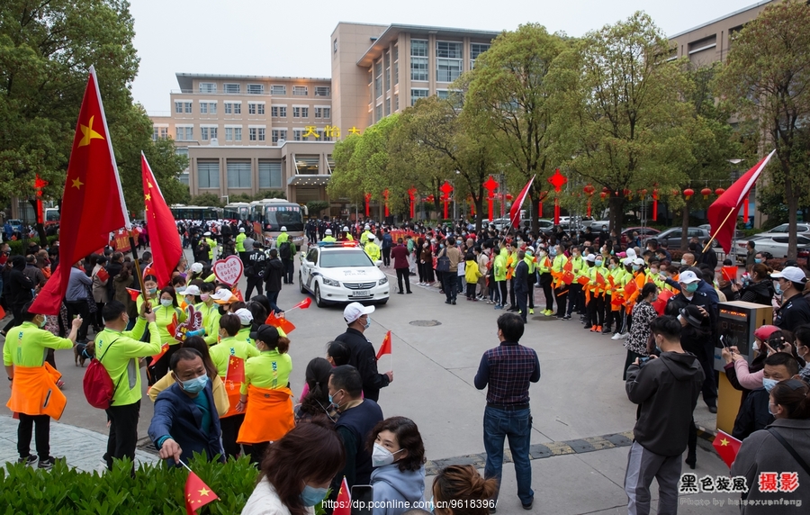 【全民抗疫—欢送山西援鄂医疗队摄影图片】纪实摄