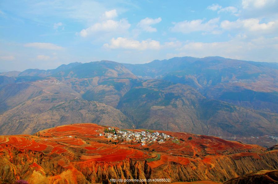 东川红土地