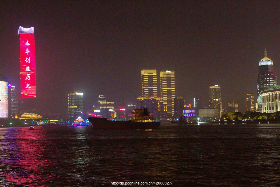 【五一上海外滩夜景】