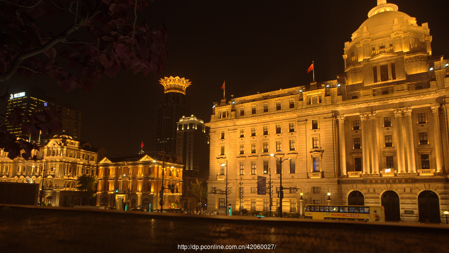 【五一上海外滩夜景】 (共p)