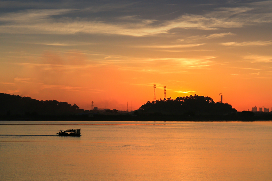 夏日晨曦