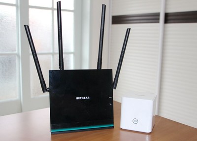 华为荣耀路由对比评测天线怪兽JR6100~看谁是