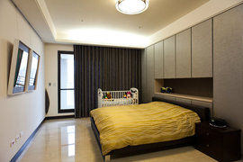  165平米三居室现代简约风格卧室装修效果图