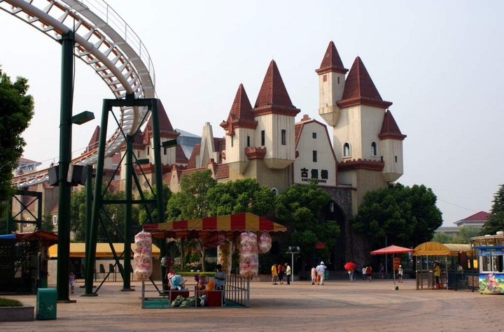 杭州最大的游乐园图片