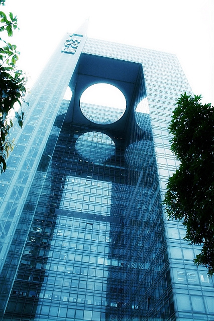齭³