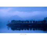 双湖·晨雾