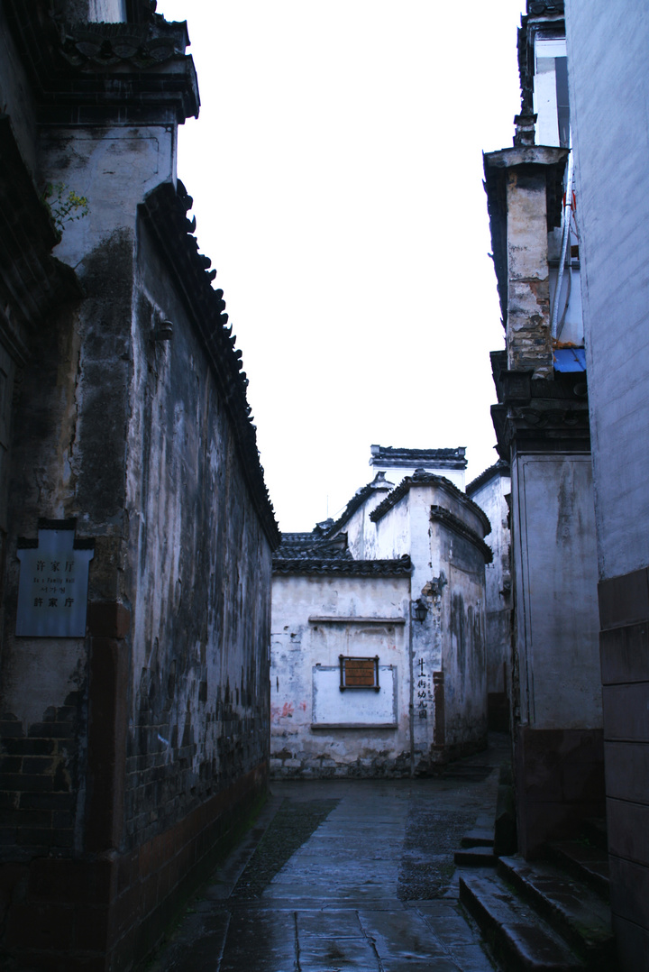 ϵ