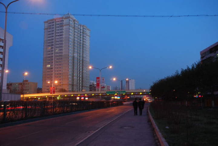 乌鲁木齐河滩路照片图片