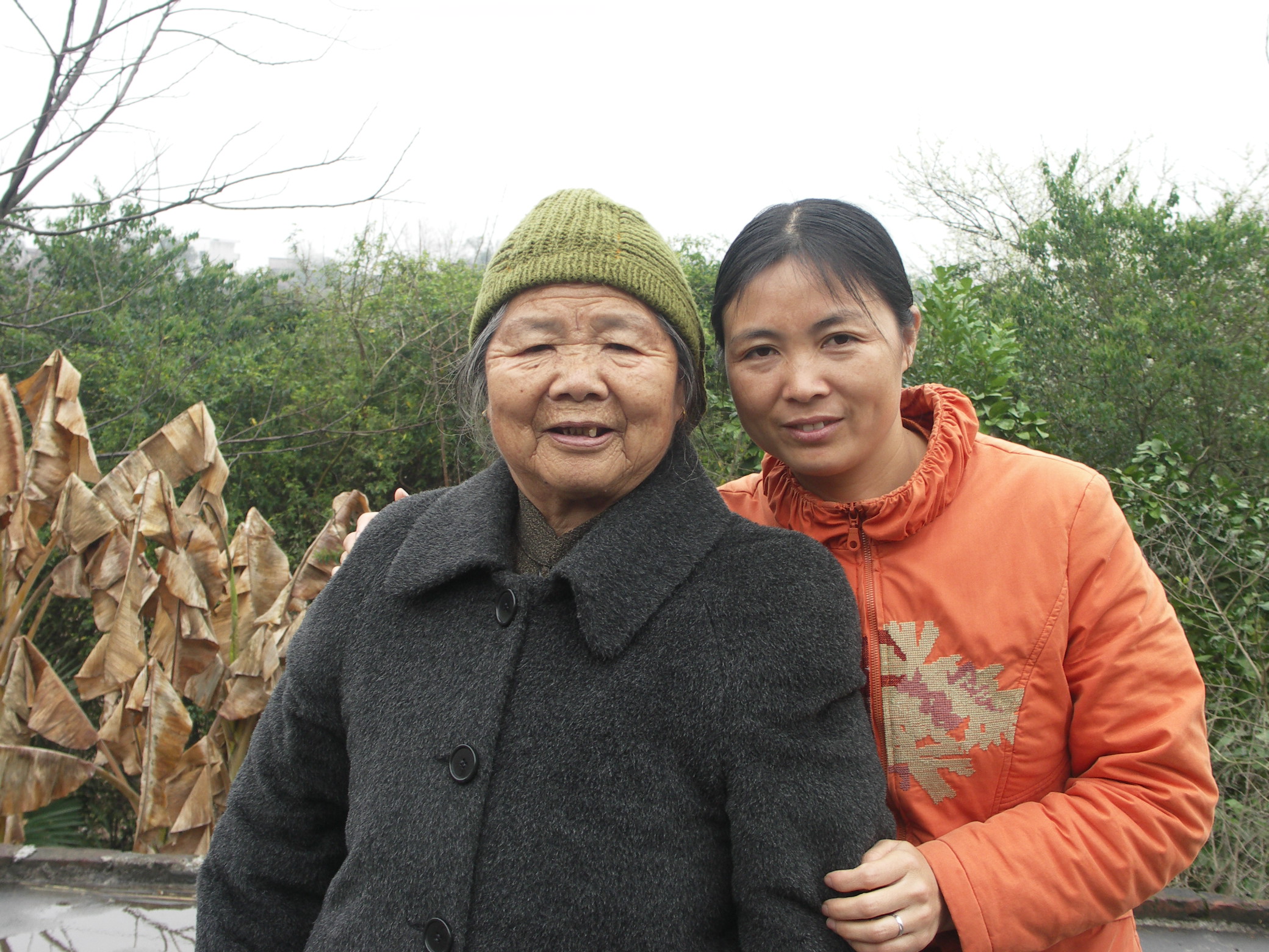 年迈的妈妈图片