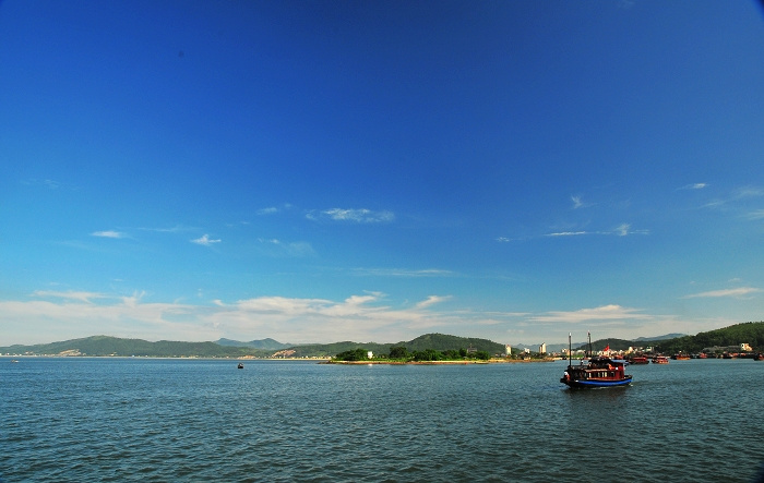 Ϲ֡ԽHALONG BAY