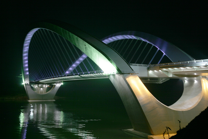 南宁清川大桥夜景图片