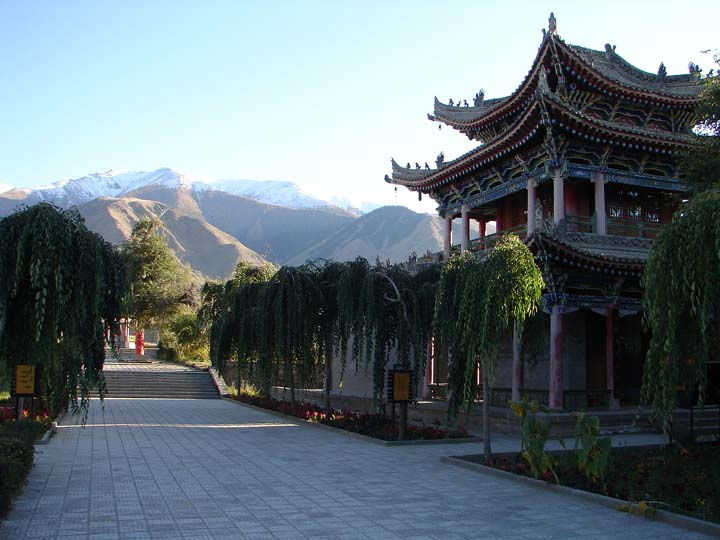 巴里坤地藏寺仙姑庙景区图片