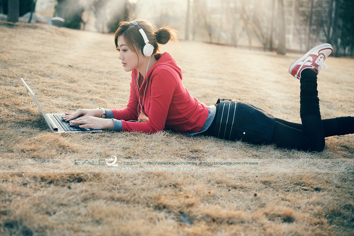 MINI LAPTOP GIRL